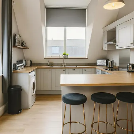 The Artists Penthouse In *