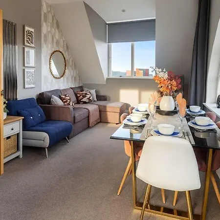 The Artists Penthouse In *